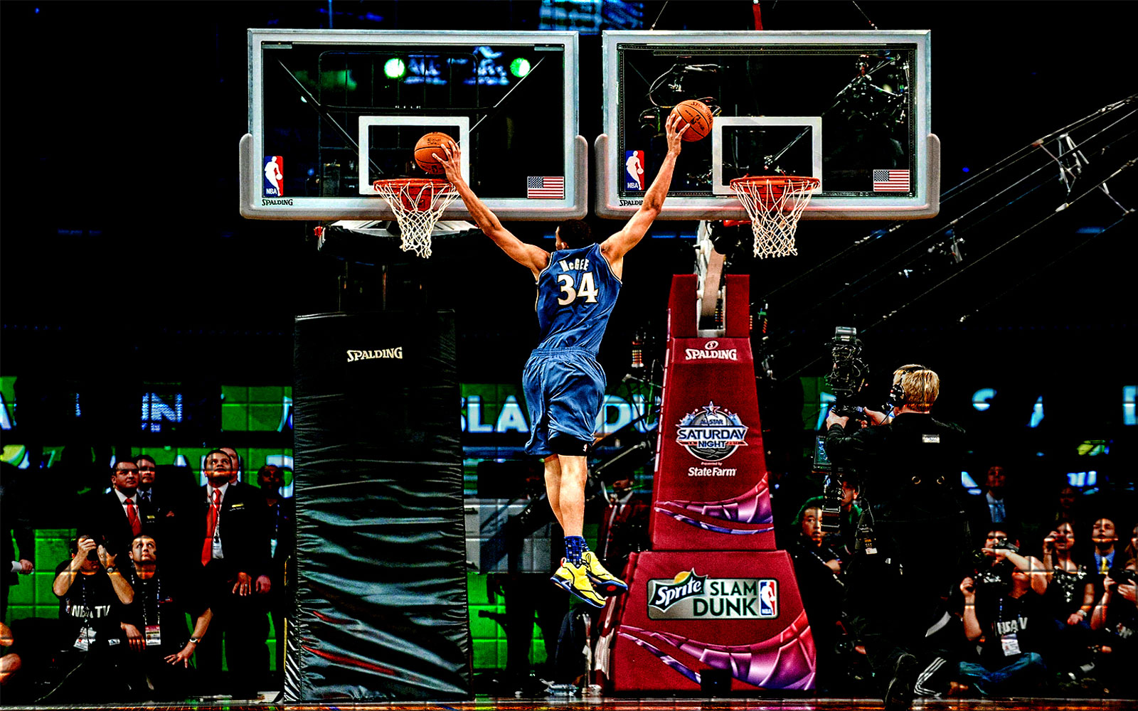 JaVale McGee Double Dunk Widescreen Wallpaper1600 x 1000